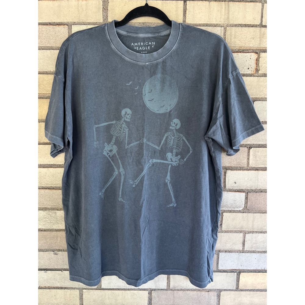 American Eagle Gray Skeleton Dancing Moon Graphic T-Shirt Men's Medium Halloween